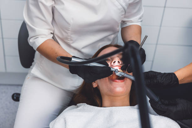 Best Emergency Tooth Extraction in Eatons Neck, NY